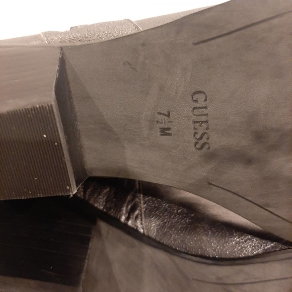 GUESS "TALZA" Pewter Metallic Leather Booties SIZE 7.5M - Picture 11 of 12